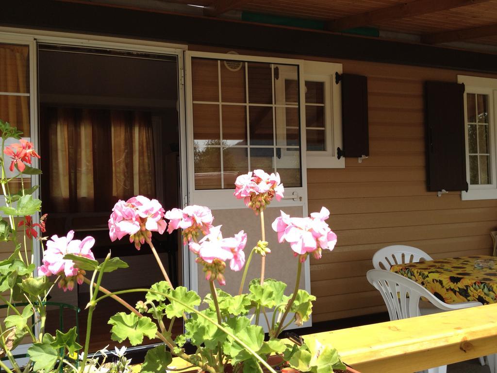 Camping Royal Pettenasco Exterior foto