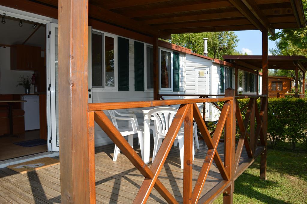 Camping Royal Pettenasco Exterior foto